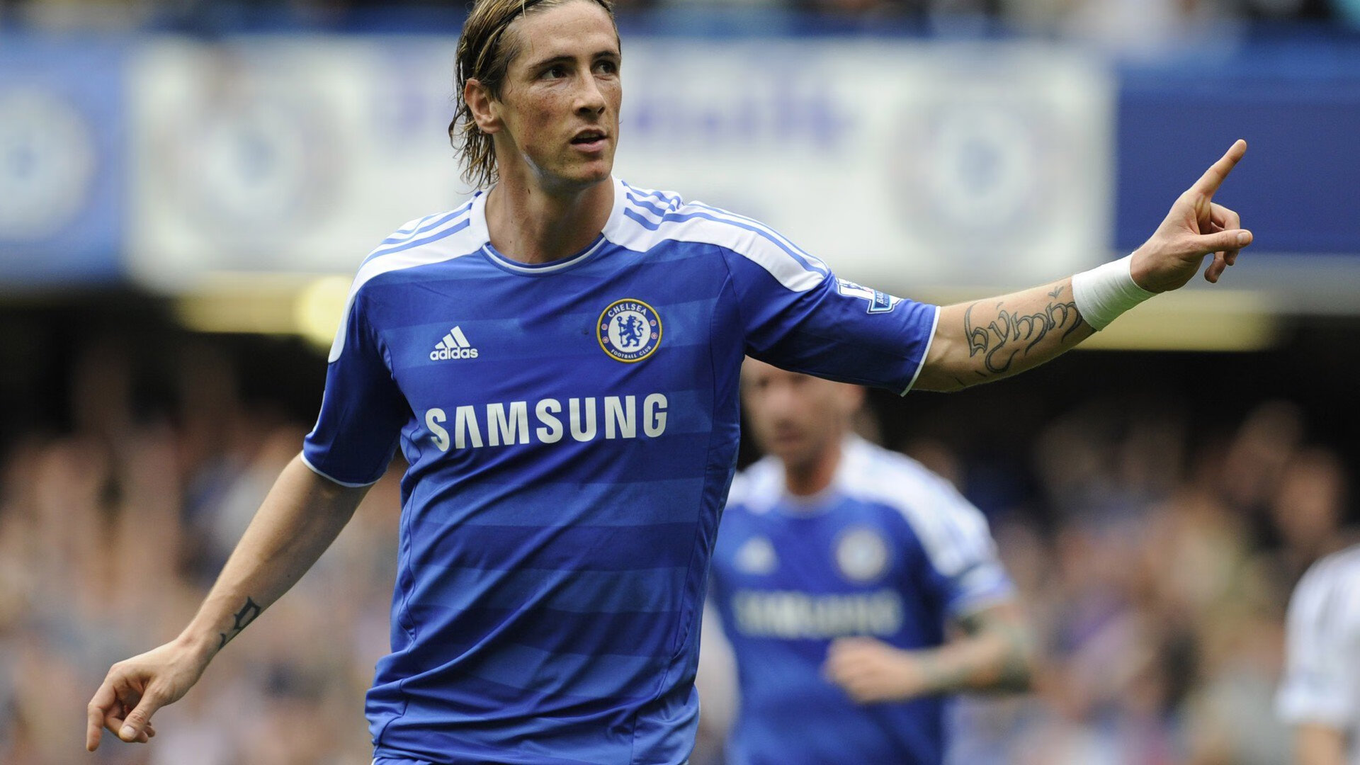 “足球场馆智能安检系统正式启用，提升赛事安全”，足球场检测机构